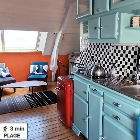 Apartment Le Bain De Mer, Insolite, Deco Annees 50
